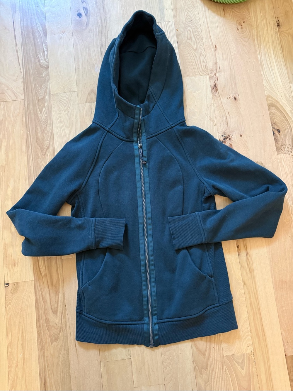 Lululemon Light As Warmth Scuba Submarine Hoodie Full Zip Size 8